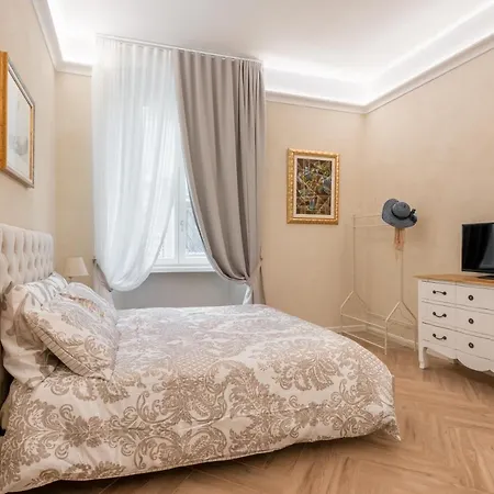 Classic Chic - Citta Alta Apartamento *